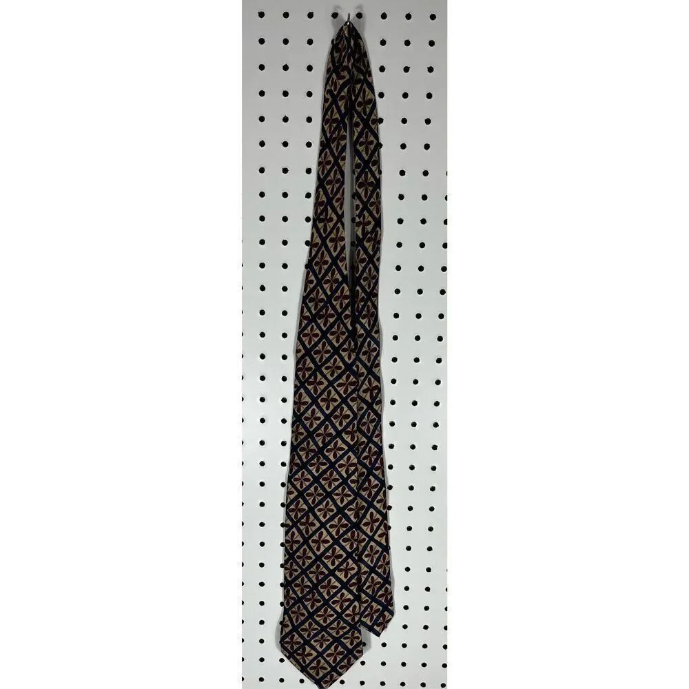 Hugo Boss Tie - Picture 2 of 5